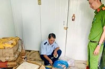 Đồng Nai: Kiểm tra đột xuất, phát hiện 390 kg thực phẩm đông lạnh không rõ nguồn gốc