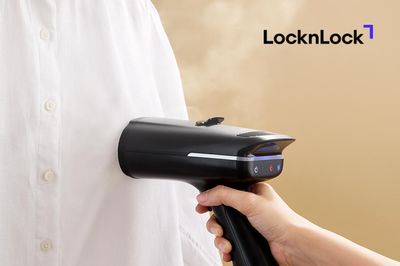 LocknLock ra mắt bàn ủi hơi nước hút vải thông minh thế hệ mới