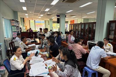 Hộ kinh doanh không bắt buộc ghi chép sổ kế toán bằng tay