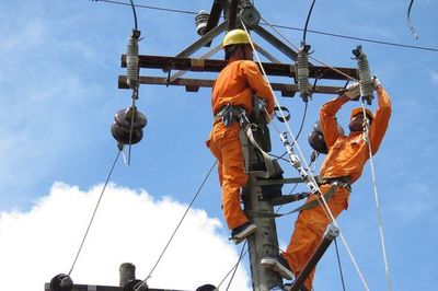 Sửa Luật Điện lực: Mở đường cho dòng vốn vào LNG và điện gió ngoài khơi