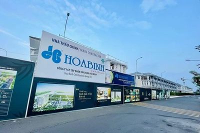 Xây dựng Hòa Bình chật vật xóa 'vết sẹo' tài chính
