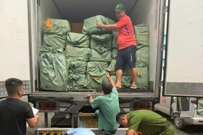 Kiểm tra, tạm giữ gần 17 tấn thực phẩm đông lạnh không rõ nguồn gốc, xuất xứ