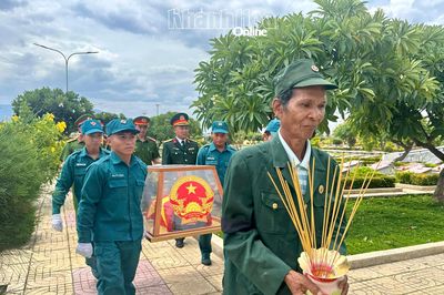 Quy tập, truy điệu và an táng hài cốt liệt sĩ Ka Tơr Tiên