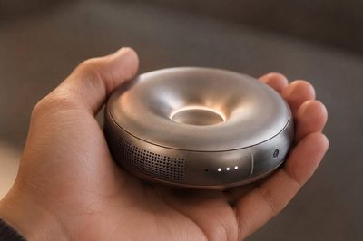 Hãng phát triển ChatGPT sắp ra mắt loa tích hợp AI, giá từ 300 USD