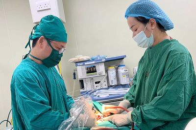 Răng nanh chậm mọc, phát hiện khối u ẩn sâu trong xương hàm bệnh nhân 15 tuổi