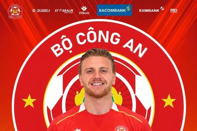 CLB Công an TPHCM ra mắt hai ngoại binh