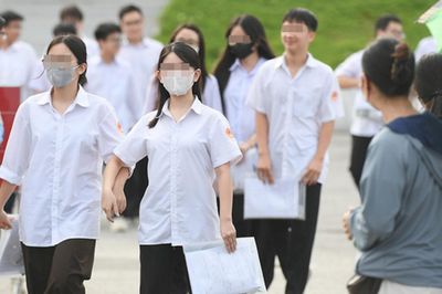 Đề Địa lý thi lại tốt nghiệp tại THPT chuyên Tuyên Quang