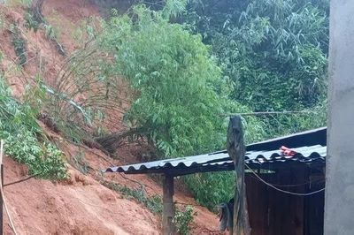 Quảng Ngãi: Mưa lớn gây thiệt hại ở các xã vùng núi phía Tây
