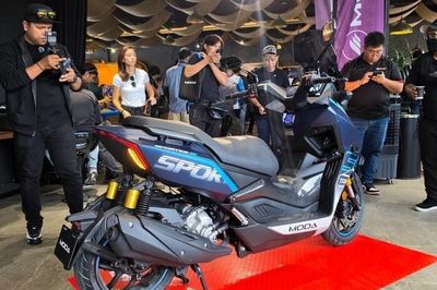 Xe ga mới đẹp lấn át Honda SH, có màn TFT 7 inch, giá mềm
