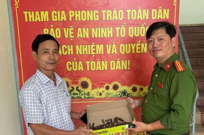 Đào được kẹo đồng giao nộp Công an