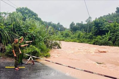 Mưa to, ngập cục bộ một số nơi ở Quảng Ninh do ảnh hưởng bão số 4
