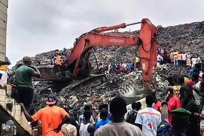 Bãi rác khổng lồ ở Guinea sạt lở sau mưa lớn, 30 người thiệt mạng