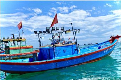 'Thỏi nam châm' hút khách du lịch từ những làng chài