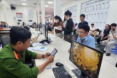 Công an Phú Quốc tăng cường giải quyết thủ tục hành chính dịp Quốc khánh 2/9