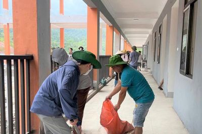 Năm học mới ở xã biên giới Sín Thầu
