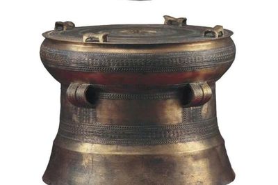 Chuyện chưa kể đằng sau phục dựng trống đồng Đông Sơn