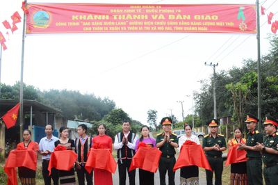 Đoàn Kinh tế - Quốc phòng 78 (Binh đoàn 15): Bàn giao 8 'Nhà đồng đội' và 4km đường điện chiếu sáng