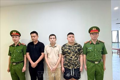 Triệu tập 3 đối tượng liên quan vụ xe cứu thương thu hơn 9 triệu đồng của gia đình bệnh nhân