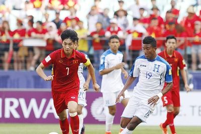 Cựu đội trưởng U20 Việt Nam dự World Cup giờ phải lên facebook xin việc làm