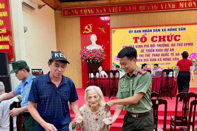 Mỗi cán bộ chiến sĩ phải thực sự là 'kiểu mẫu' về tinh thần phục vụ nhân dân