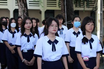 Trường học không được tự ý đặt thêm các khoản thu