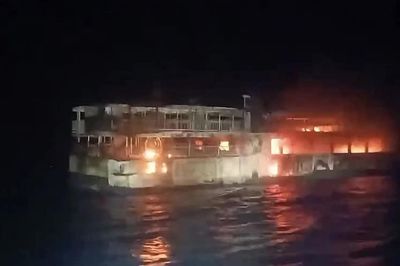 Phà chở 134 người bốc cháy ngoài khơi Philippines, 5 người chết, 87 người mất tích