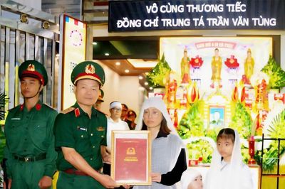 Không quản hy sinh