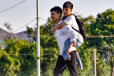 Khi người trẻ biết chịu trách nhiệm