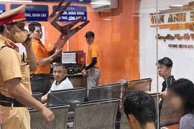 Truy vết phương tiện, phối hợp tìm kiếm nữ sinh tại Bến xe Nước Ngầm