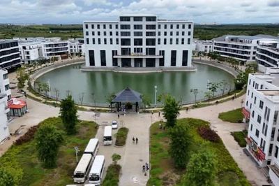 Campuchia cho báo chí tham quan 'sào huyệt' lừa đảo trực tuyến bị triệt phá