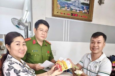 Công an phường An Khê kiểm tra, hướng dẫn các cơ sở lưu trú chấp hành quy định pháp luật