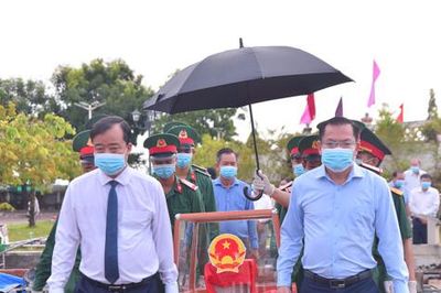 Tiến hành lấy mẫu xác định danh tính liệt sĩ tại Nghĩa trang liệt sĩ tỉnh