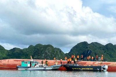 Khởi tố thuyền trưởng đi lệch luồng, va đá ngầm khiến 2 người tử vong