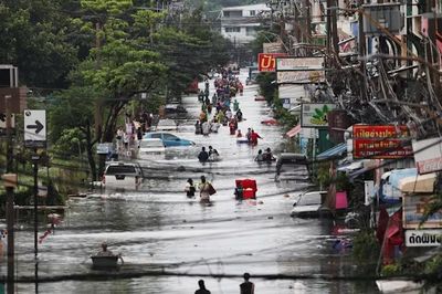 Thái Lan chìm trong lũ: 1,7 triệu người bị ảnh hưởng, 8 người thiệt mạng