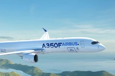 'Gã khổng lồ' A350F làm nóng thị trường máy bay vận tải