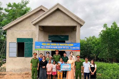 Điểm tựa trong mùa mưa bão