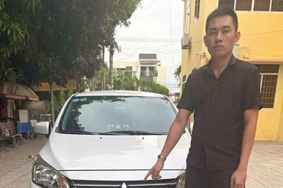 Bị khởi tố sau khi mang giấy đăng ký xe giả đi công chứng thế chấp