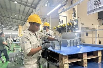 Tăng trưởng GDP cải thiện qua từng quý, 9 tháng tăng 9,01%