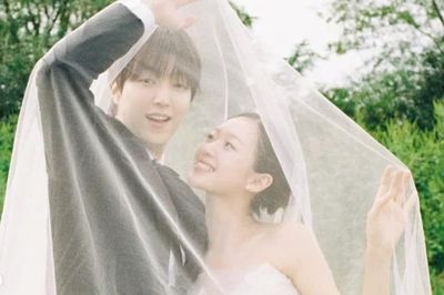 Mạng xã hội ngập tràn hình ảnh cặp đôi Lee Yu Jin và Cha Kyung Eun