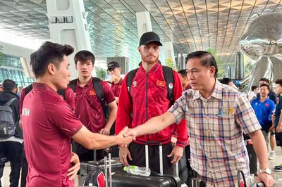 Son, Hên và Lộc lỡ hẹn nhiều vòng đấu V-League