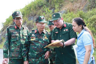 Khảo sát, xác minh thông tin liệt sĩ tại chiến trường Đông sông Lô