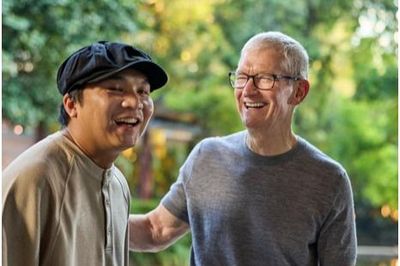 Lần đầu Tim Cook đi Trung Quốc với cương vị mới