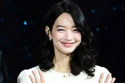 Shin Min Ah tưởng nhớ cố diễn viên Choi Jin Sil