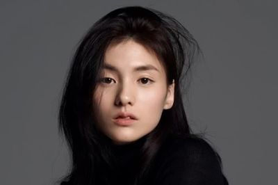 'Mỹ nhân' Kim Yong Ji bất ngờ đám cưới, mang thai khiến fan 'sốc' vì 'chưa từng có tin đồn hẹn hò mà'