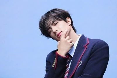Eric (The Boyz) chứng tỏ sức hút với buổi solo concert đầu tiên