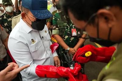Indonesia thử nghiệm rải đá khô để giảm khói mù do cháy rừng