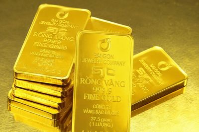 Giá vàng hôm nay 17/10: Thế giới tăng nhẹ, trong nước đứng yên