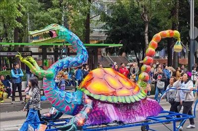 Mexico rực rỡ sắc màu trong lễ hội Alebrijes