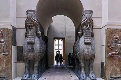 Bò mặt người Lamassu – vệ thần khổng lồ canh giữ quyền lực của đế chế Assyria