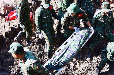 Phát hiện thêm 10 bộ hài cốt liệt sĩ tại Công viên Lê Thị Riêng